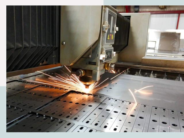 Лазерная резка металла в Соль-илецке от 625 руб.